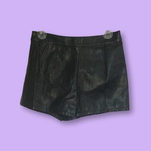 Black Vegan Leather High-Waisted Pleated Shorts, M